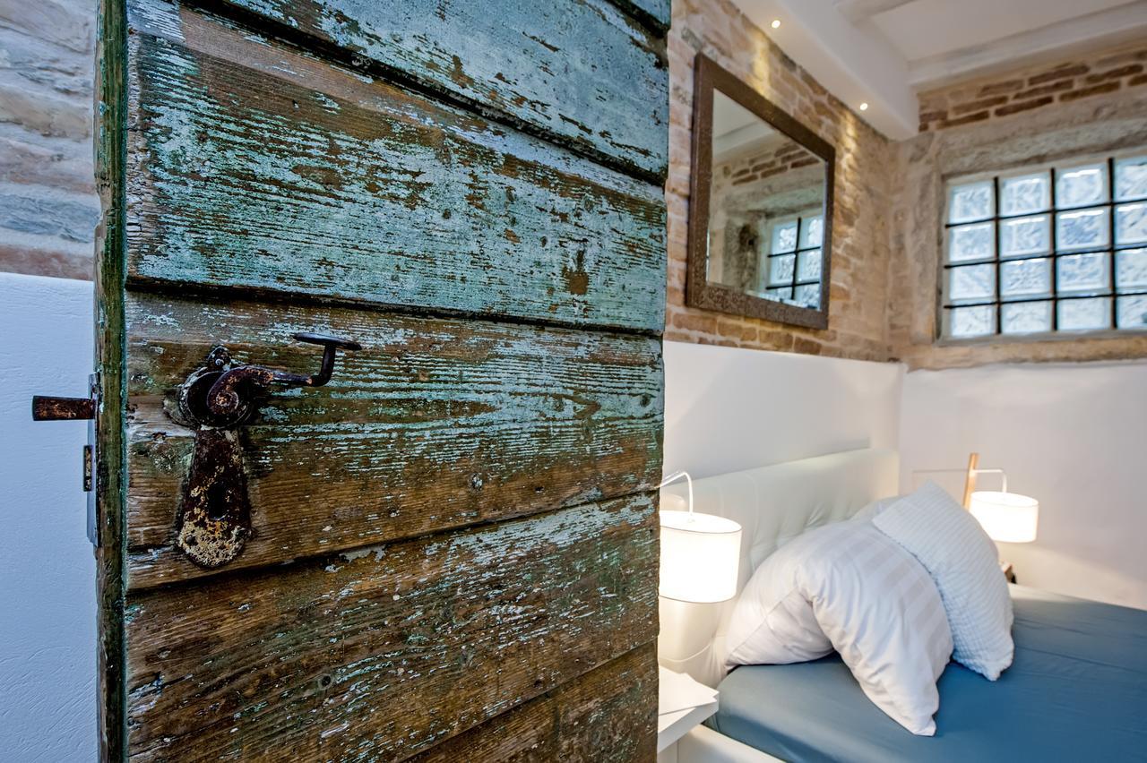Luna Rooms And Studios Rovinj Exterior photo